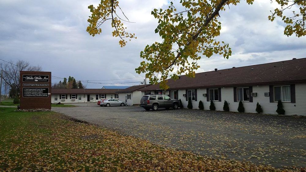 The Walla Walla Inn Rainy River 外观 照片
